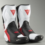 Bottes Dainese Nexus – Noir-Blanc-Rouge @ XLMoto.fr